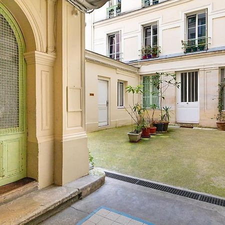Lovely Home In The Heart Of Paris Exterior photo